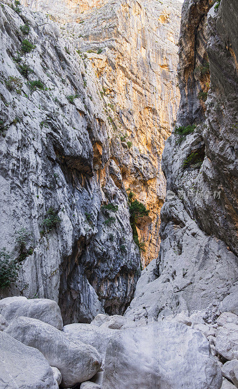 Gola Gorropu峡谷，位于意大利撒丁岛中东部的Supramonte地区